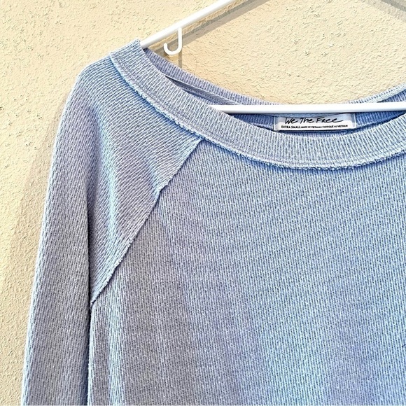 FREE PEOPLE Snowy oversized Thermal T-shirt in Rain womens size XS - Picture 3 of 11